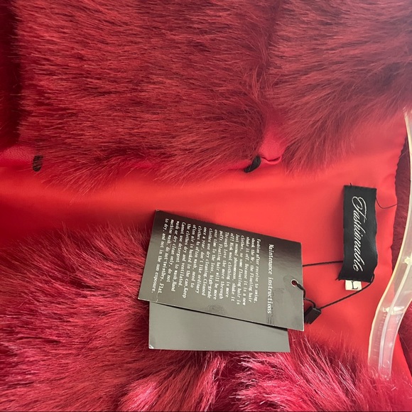 NWT Fashionable Chic Faux fur coat sz L - Picture 5 of 5